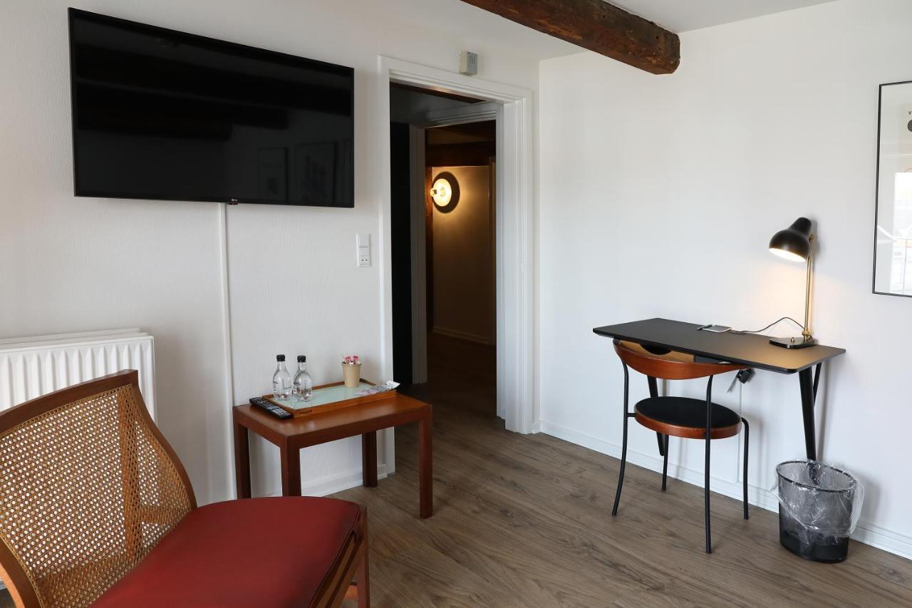 Hotel Steenbergs Нюкъбинг Морс Екстериор снимка